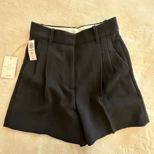 Aritzia Wilfred Effortless 5” Shorts Size 4